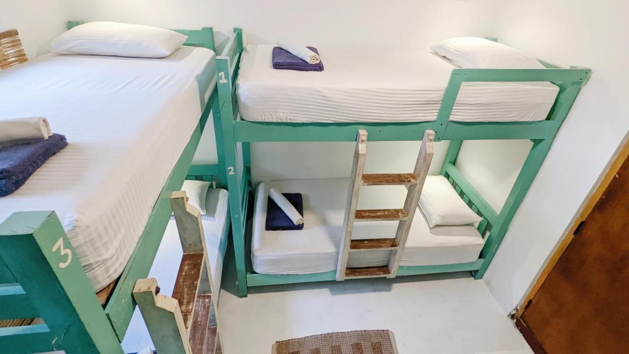 Beatroot Hostel Уелигама Екстериор снимка