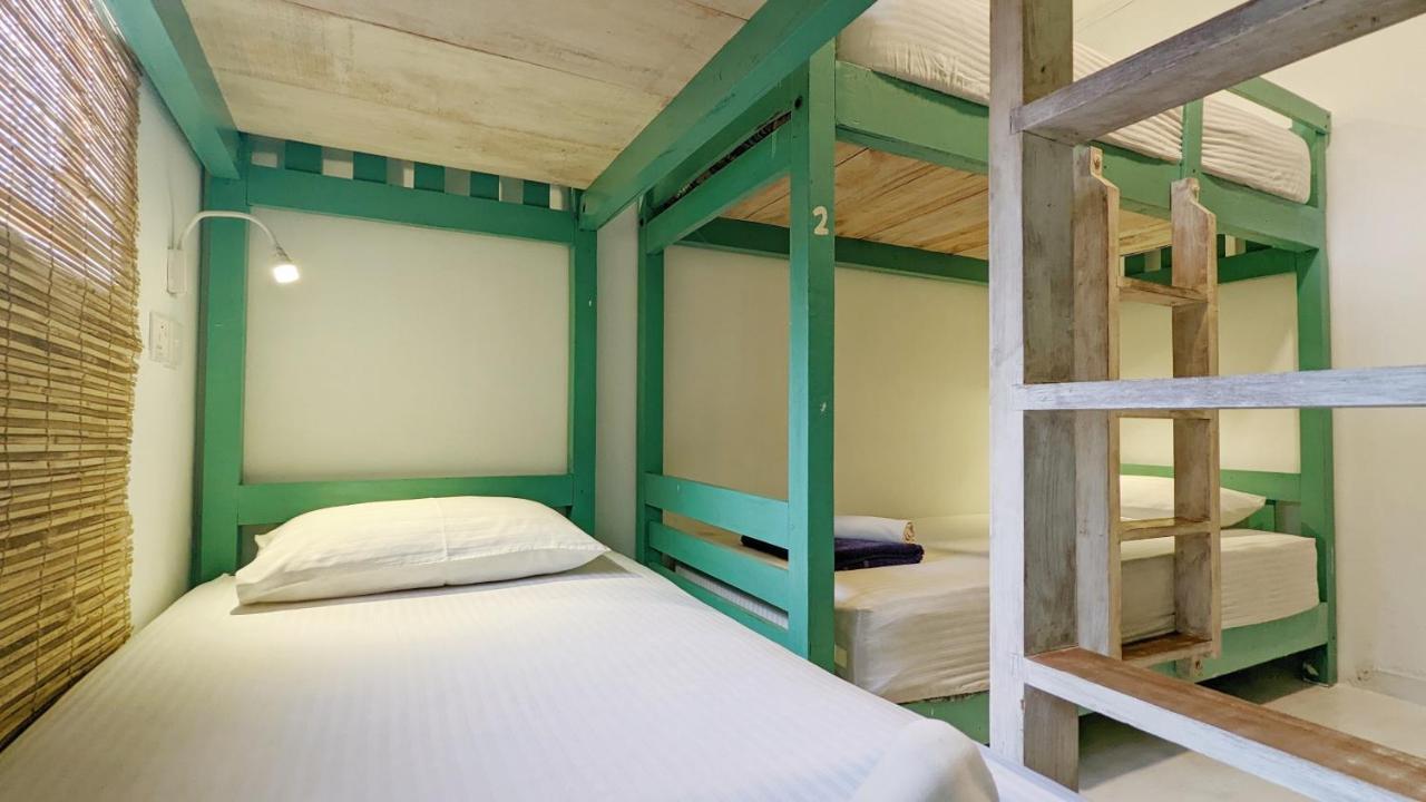 Beatroot Hostel Уелигама Екстериор снимка