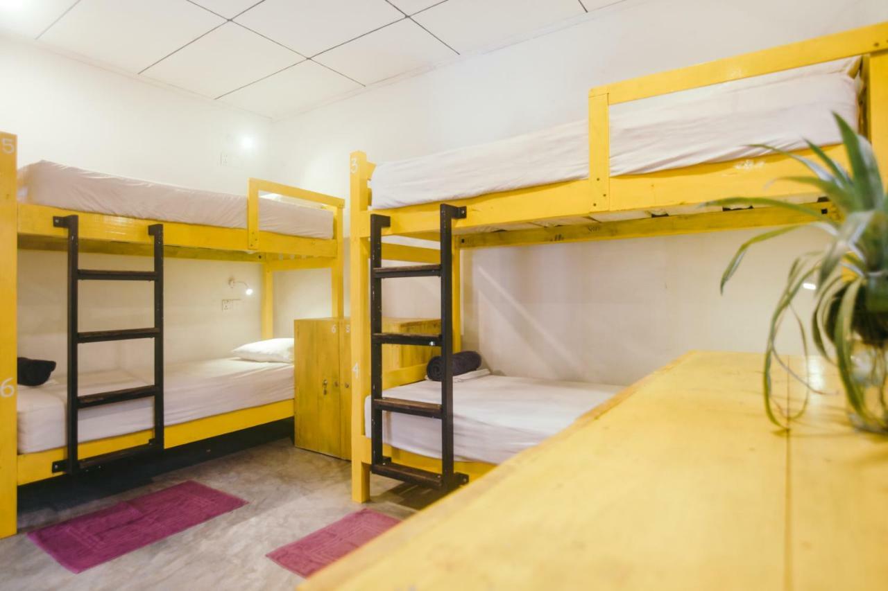 Beatroot Hostel Уелигама Екстериор снимка